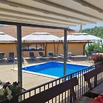 стара голица Villa *